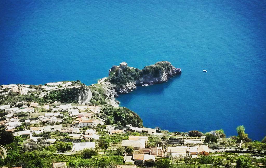 Parthenope Bed & Breakfast San Lazzaro di Agerola Exterior photo